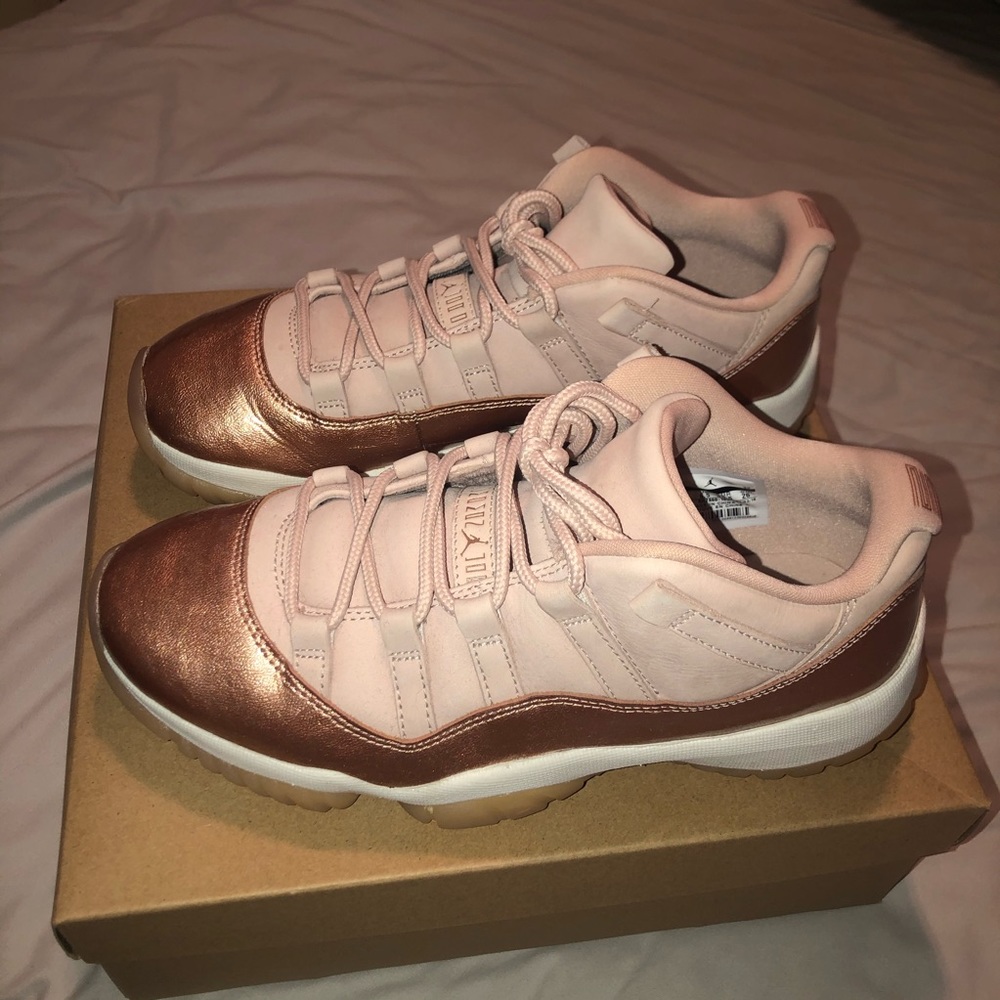 Air Jordan 11 Retro Low Rose Gold Womens